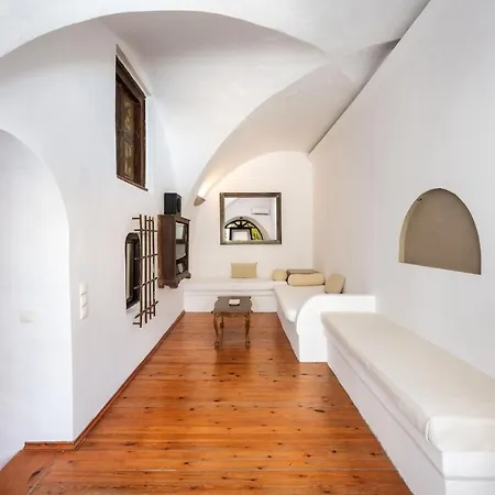 Lava & Lounge Apart-hotel