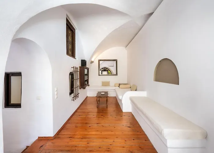 Lava & Lounge Aparthotel