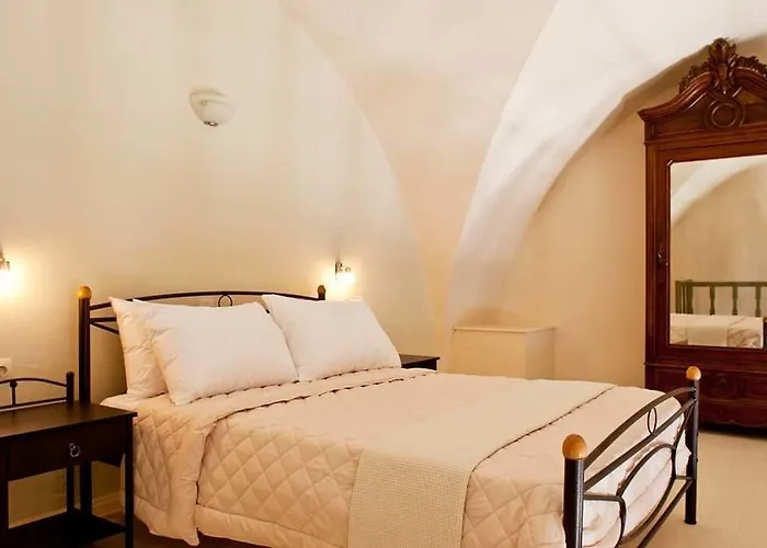 Aparthotel Lava & Lounge Fira (Santorini)