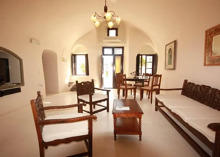 Aparthotel Lava & Lounge Fira (Santorini)