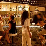 Lava & Lounge 3* Fira (Santorini)