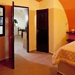 Lava & Lounge 3*