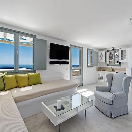 Lava & Lounge Fira (Santorini)