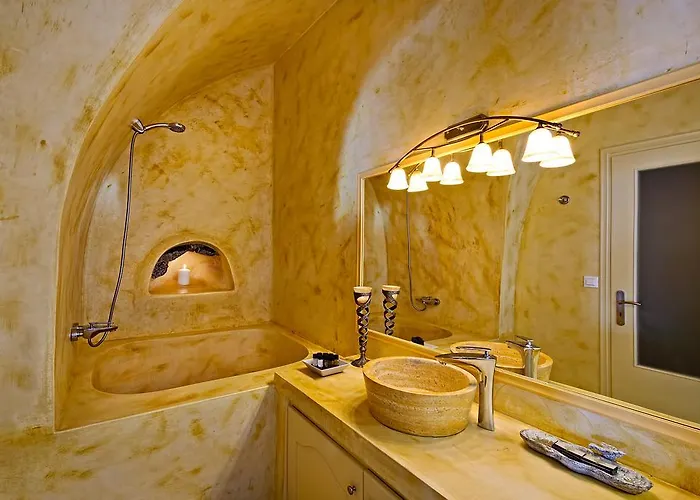 Lava & Lounge Aparthotel 3*