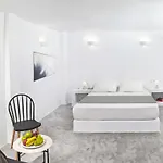 Lava & Lounge 公寓式酒店