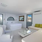 Lava & Lounge 公寓式酒店 费拉