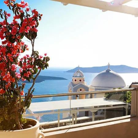 Lava & Lounge Aparthotel Fira (Santorini)