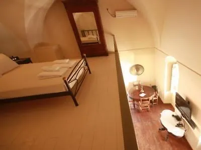 Lava & Lounge 3* Fira (Santorini)